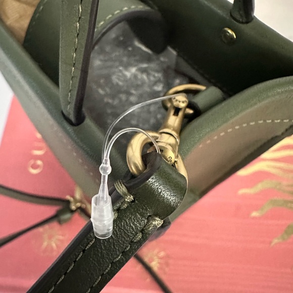 COACH Mini Cashin Tote Bag Crossbody Glovetanned Leather in Olive Green C4828 - Picture 7 of 17